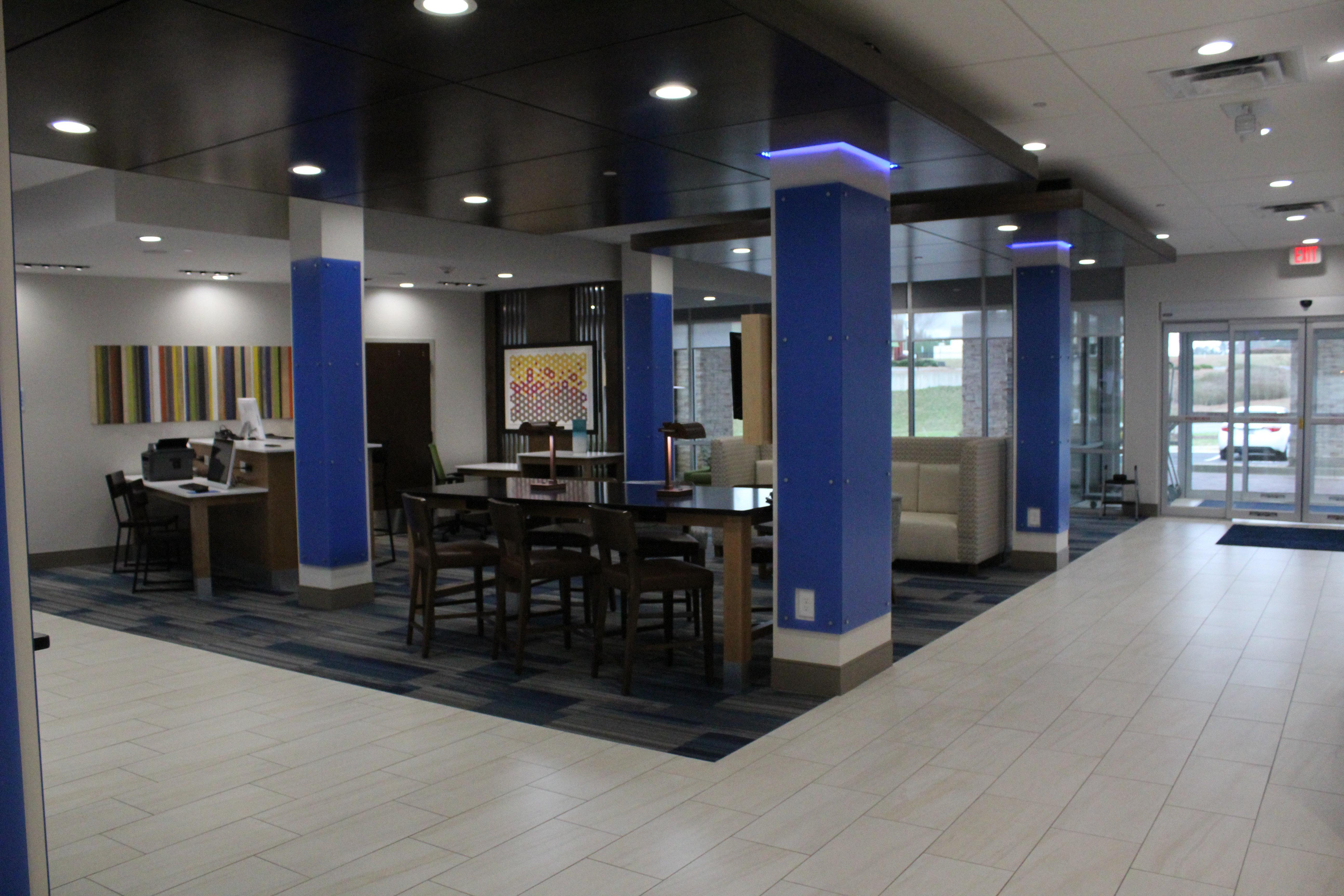 Holiday Inn Express & Suites - Milledgeville, An Ihg Hotel Eksteriør bilde
